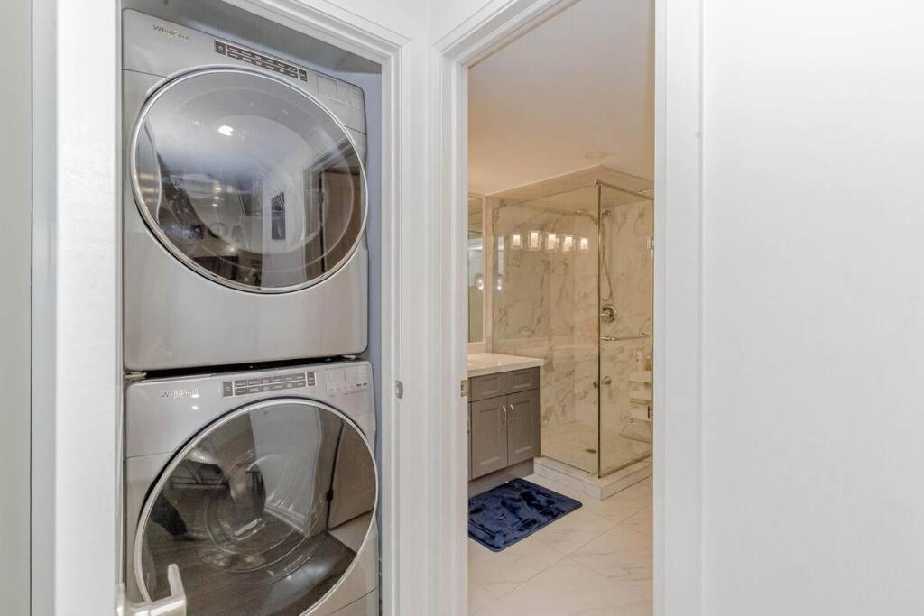 Luxury Basement Apartment In 奥克维尔 外观 照片