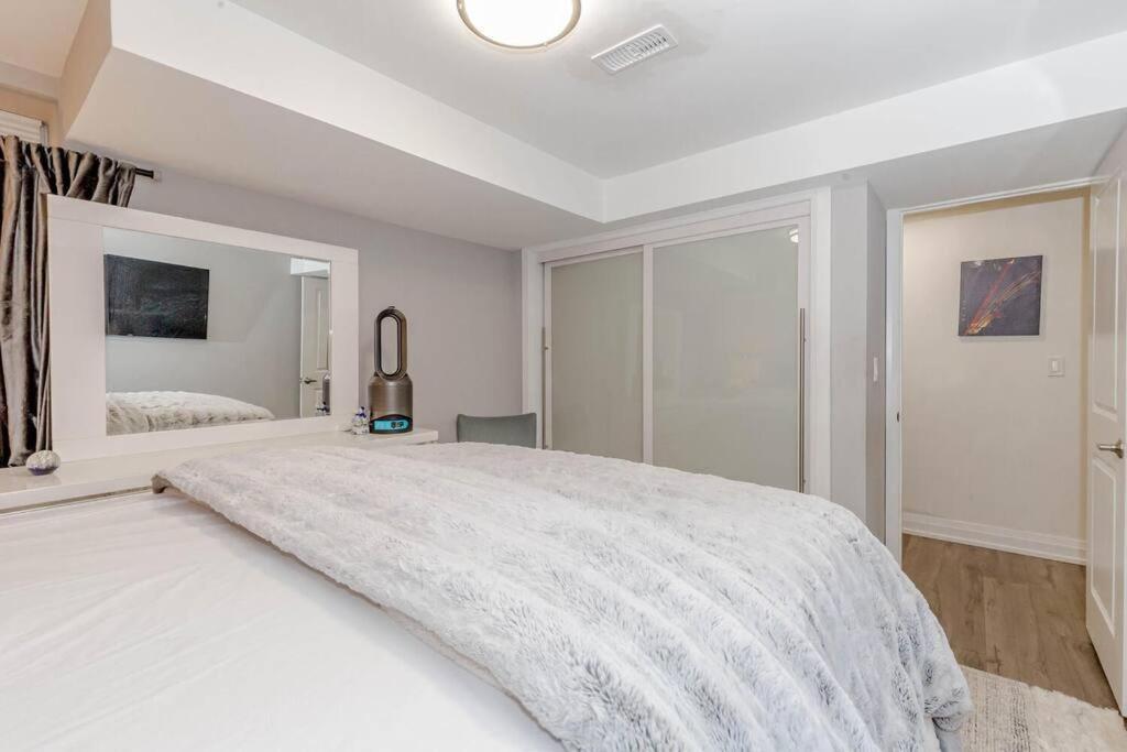 Luxury Basement Apartment In 奥克维尔 外观 照片